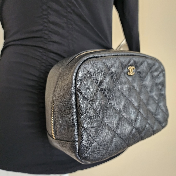 CHANEL Large Matelasse Caviar CC Zip Pouch Clutch Bag ENTRUPY COA - Picture 15 of 15